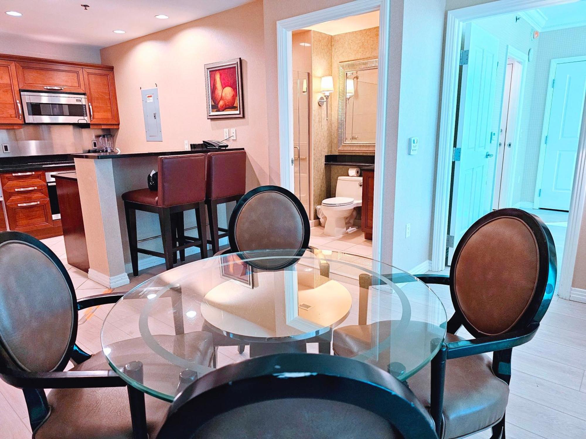 Strip & Sphere View - Separate Living Room - 2 Full Bath - Full Kitchen - Balcony - 900 Sqft - Mgm Signature Las Vegas Eksteriør bilde
